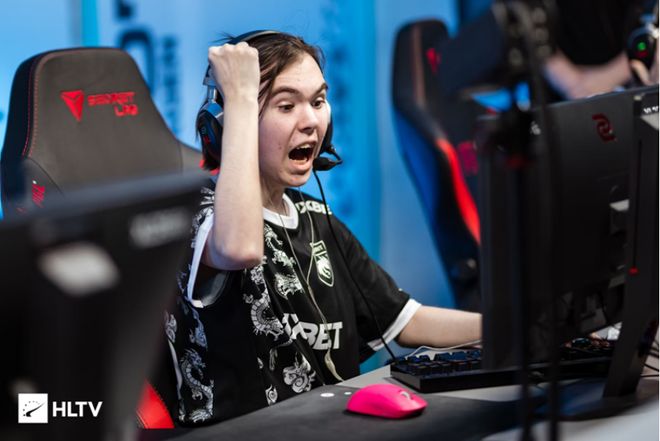 瞄准动力电 瞄准动力电